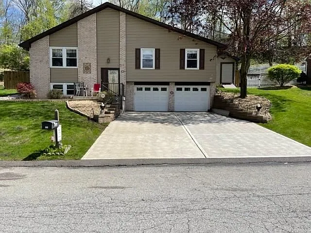 430 Old Hickory Dr photo 1