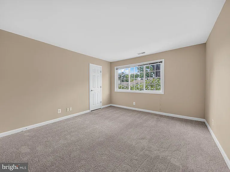1201 N Van Dorn St — Photo 26