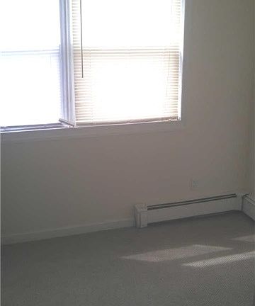 3rd image of 610 Park Pl