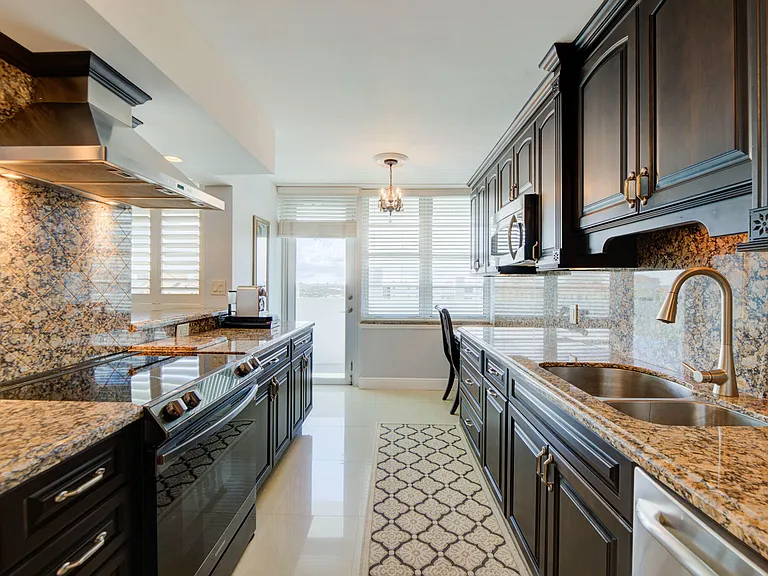 1390 S Ocean Blvd #11D — Photo 36