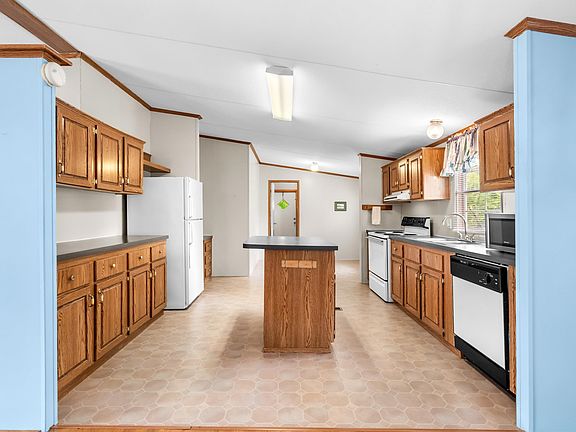 4th image of 2409 Horne Ave.