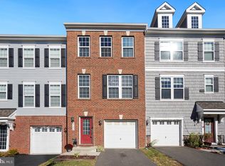 8754 Elsing Green Dr, Manassas, VA 20112