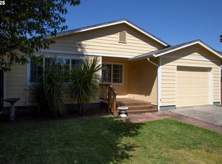 1673 29th St, Florence, OR 97439