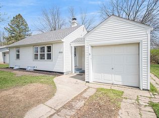1020 Evergreen Ln, South Bend, IN 46619