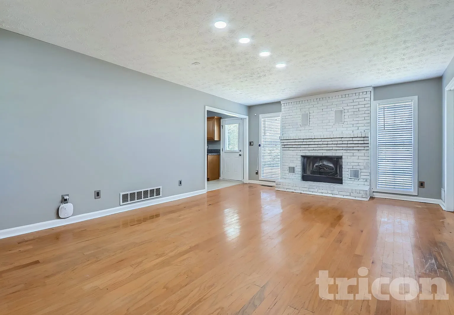 130 Southwood Court Fayetteville GA — Photo 3