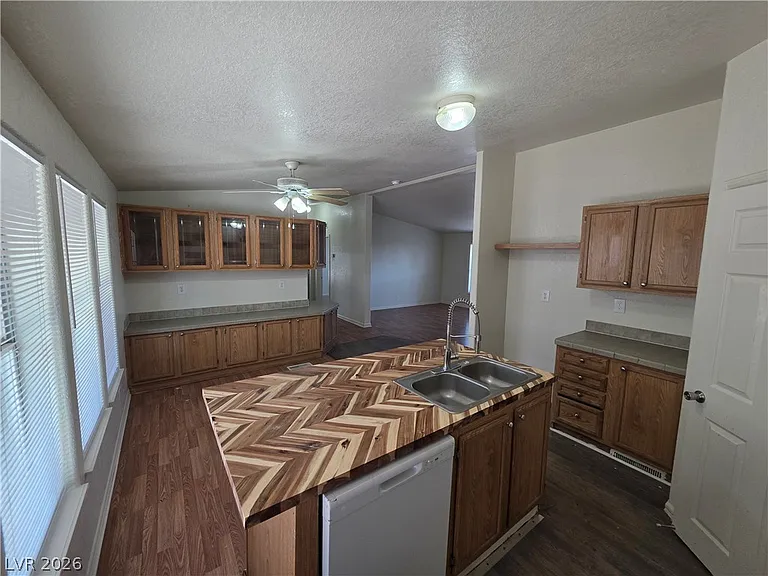 3560 Estes Park Dr — Photo 21