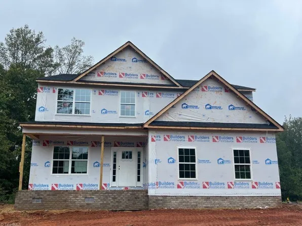 5102 Logos Dr #19, Stokesdale, NC 27357