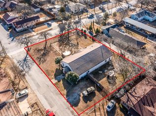 2700 Putnam St, Fort Worth, TX 76112