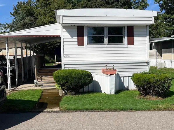 43255 Labelle St, Harrison Township, MI 48045