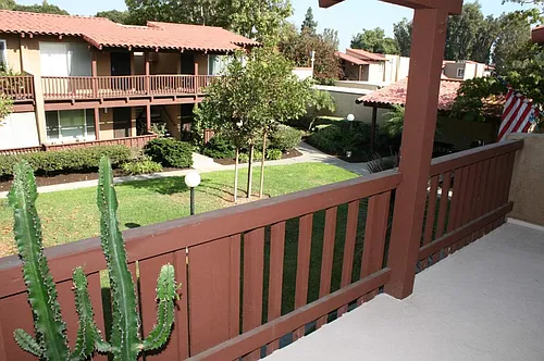 1000 W Macarthur Blvd #68 Photo 1