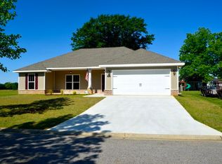 108 Cottage Ln, Atmore, AL 36502