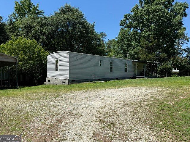 Listing photo 3