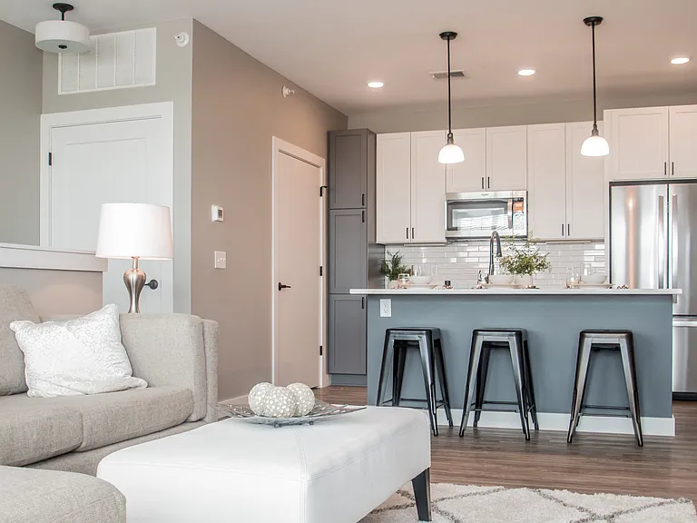 Tivoli Green Apartments & Townhomes — Photo 10
