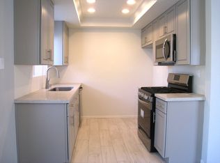 7761 Glencoe Dr APT 2, Huntington Beach, CA 92647