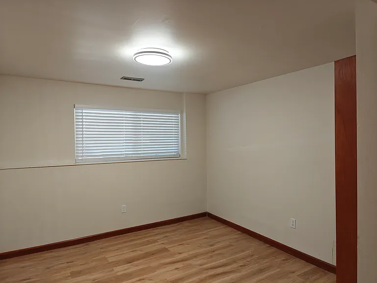 2320 S Eddy St — Photo 21