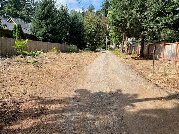 5174 Lakeview Blvd, Lake Oswego, OR 97035