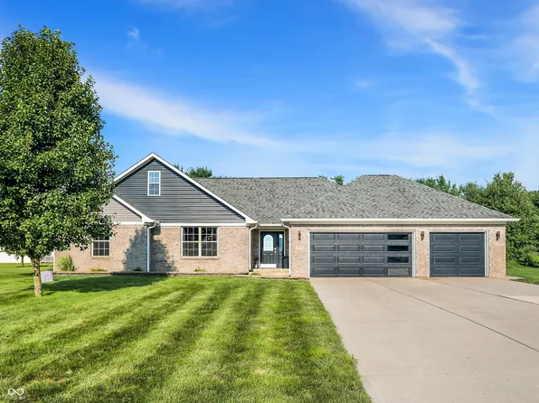 4778 N Country Mill Dr, Greenfield, IN 46140