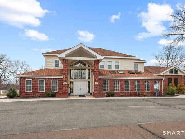 215 Carriage Crossing Lane #215, Middletown, CT 06457