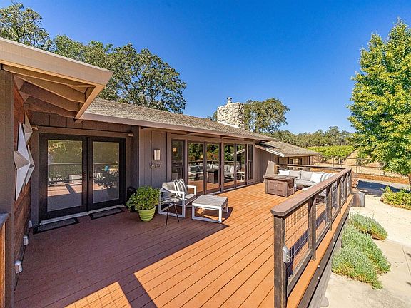 5th image of 16751 Estrella Dr