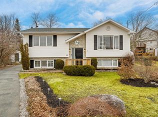 10 Tynes Ct, Halifax, NS B4C 3Y9