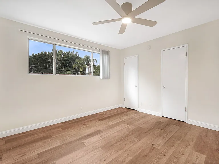 911 Havenhurst Drive (#840) — Photo 14