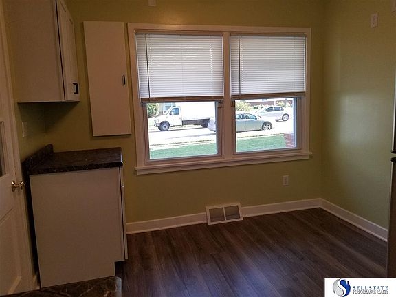 4th image of 5418 W Hughes St