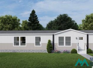 4204 Apple St, Carlsbad, NM 88220