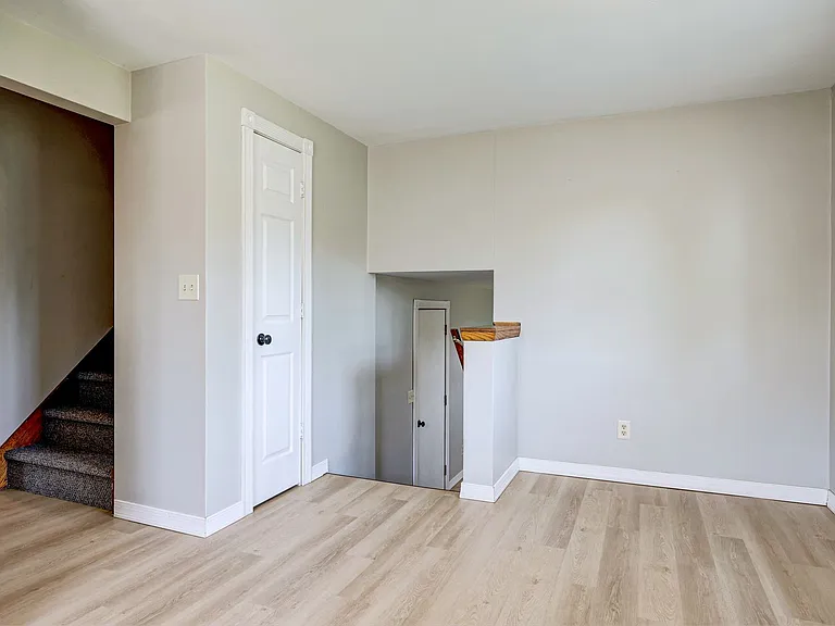 1216 Meadow Ln — Photo 10
