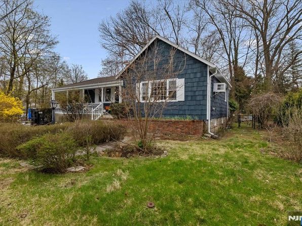 74 Local St, Park Ridge, NJ 07656