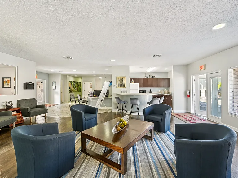 Sarasota South — Photo 17