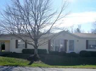 232 Riverwind Dr, Hendersonville, NC 28739