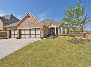 5817 Havenshire Ln, Edmond, OK 73034