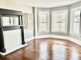 653 Brock Ave APT 3, New Bedford, MA 02744