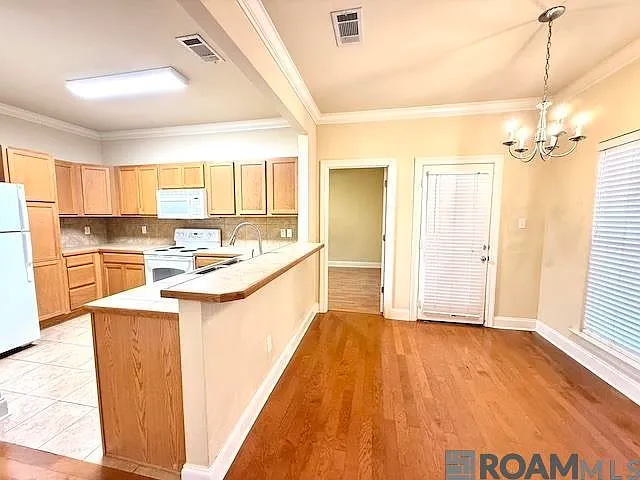 3 bed, 1582 sqft, $1,650 — Photo 2