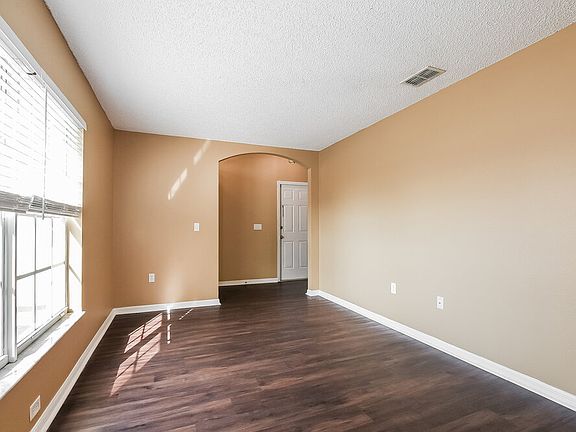 4th image of 30400 Pga Dr