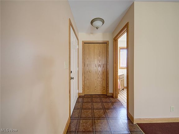 4th image of 8650 Carmichael Dr