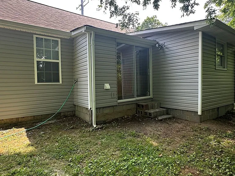 4033 Ivy Ave — Photo 12