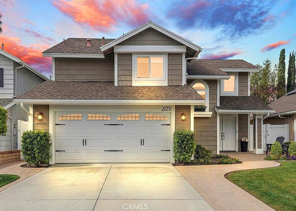 1st image of 21231 Oakridge Ln