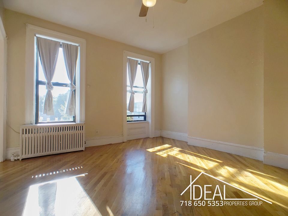 1st image of 255 20th St #1E