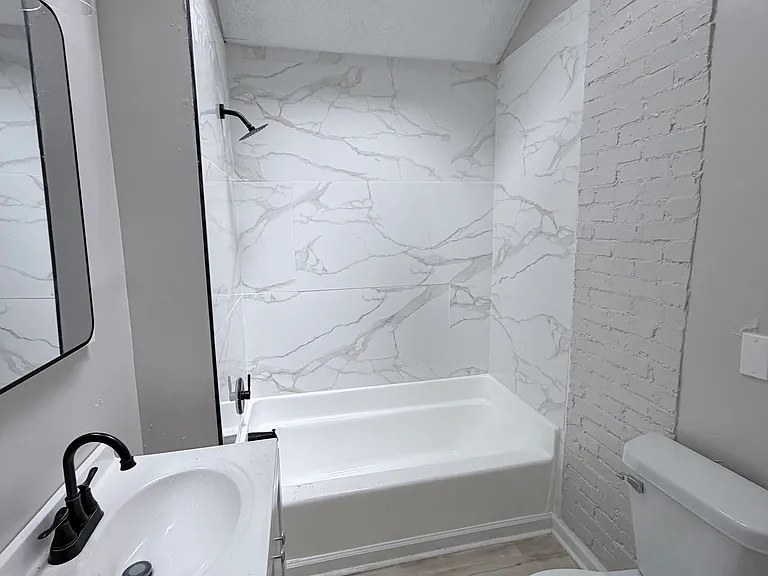 708 S Purdum St #708 — Photo 7