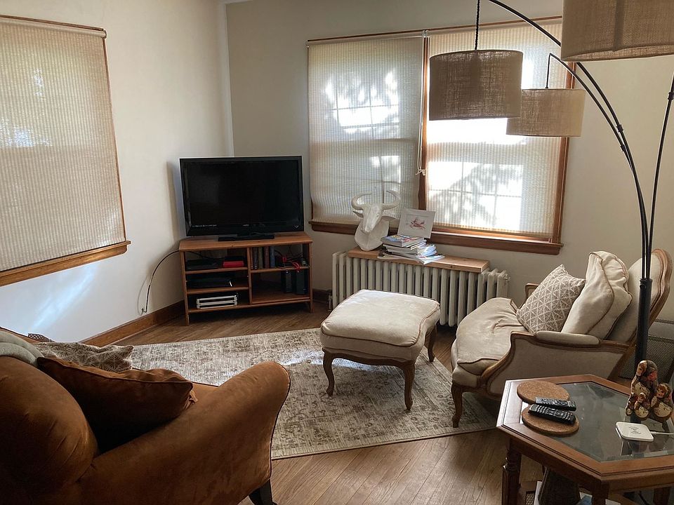 1st image of 410 N Paterson St #2