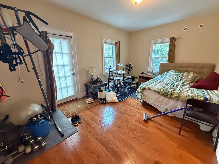 39 Highland Ave #R — Photo 12