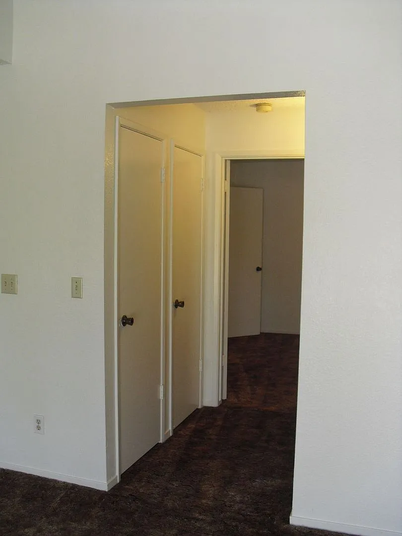 Vintage Ii Apts — Photo 2