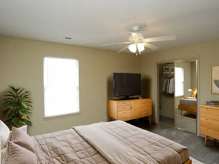 1608 Garden Ter — Photo 10