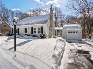 59 Grafton Ave, Westwood, MA 02090