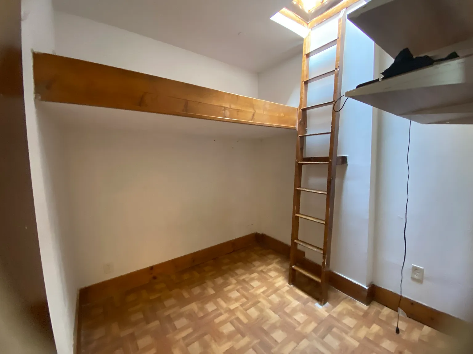 3 bed, $3,500 — Photo 2