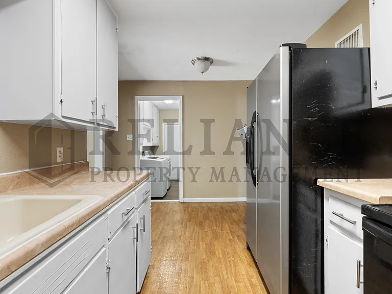 731 S Apache Dr — Photo 10