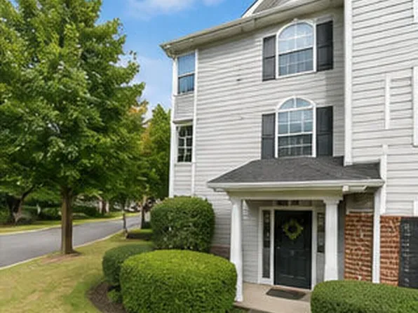 812 Vinings Forest Ln SE, Smyrna, GA 30080