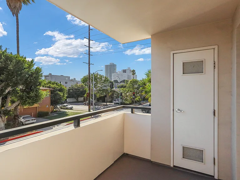 Large-Size Patio with Sky Views