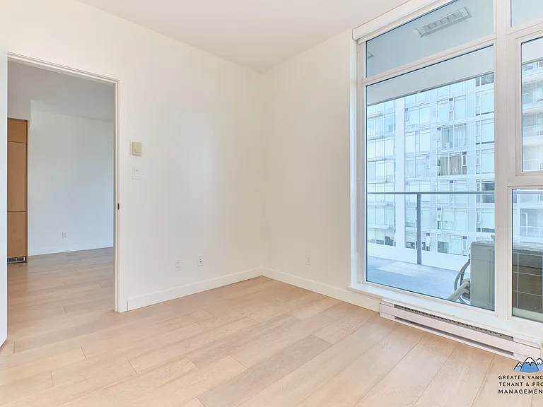 6588 Nelson Ave — Photo 13
